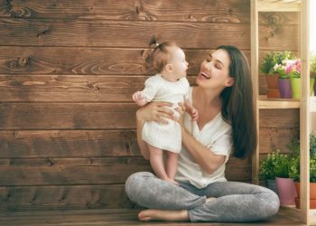 Jak w naturalny sposób pozbyć się rozstępów po ciąży?