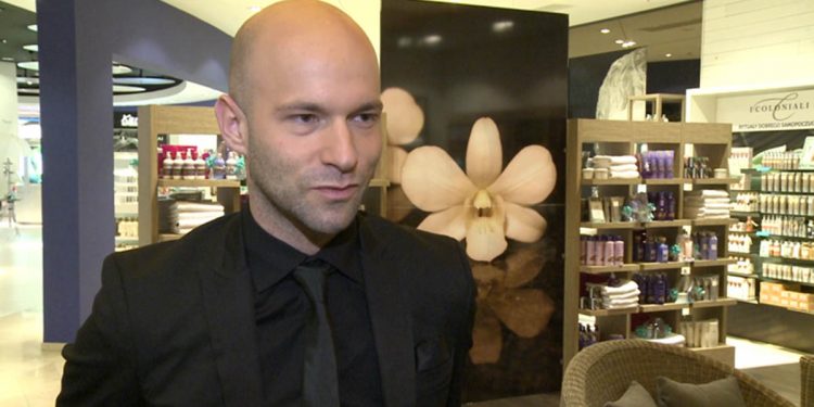 Makijaż wiosenny powinien akcentować świeżość i naturalność