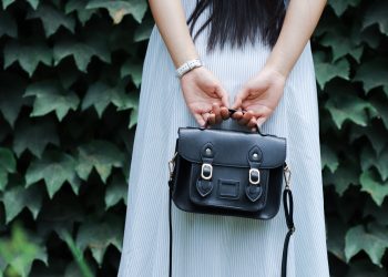 Torebki damskie kuferki – elegancki wybór na co dzień