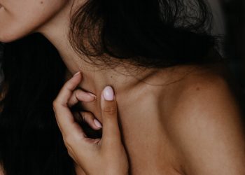 Na jakie części ciała wykonywane są zabiegi odmładzające?