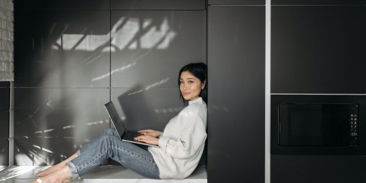 Dlaczego warto kupować ubrania online?