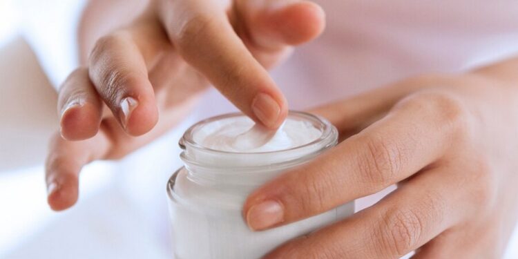 krem wygladzajacy do twarzy